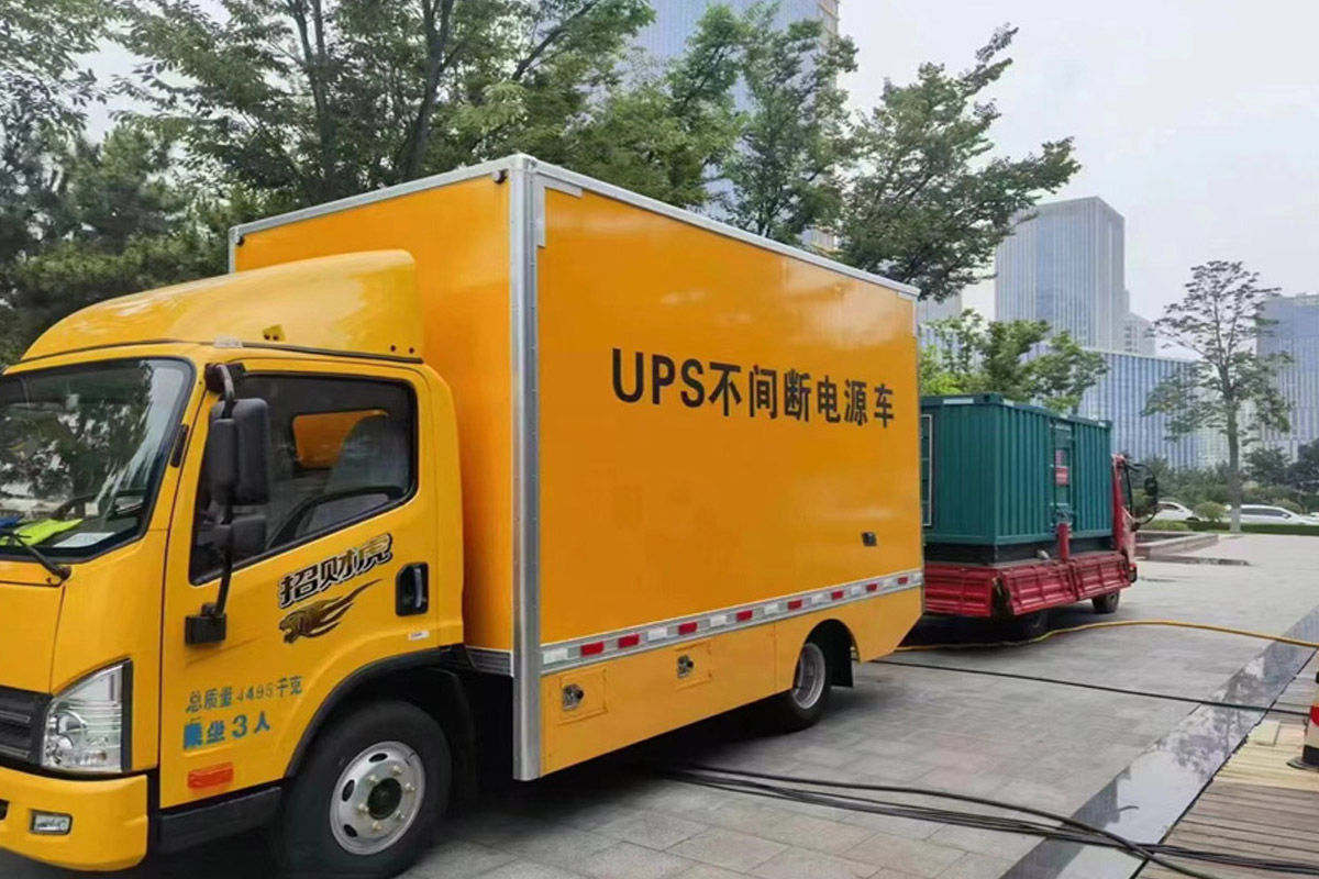 鹰潭发电机租赁施工现场